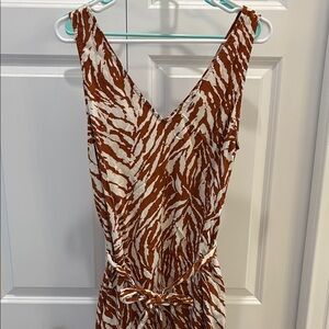 (5/$30 deal)
Rust/Brown and White Sleeveless Dress